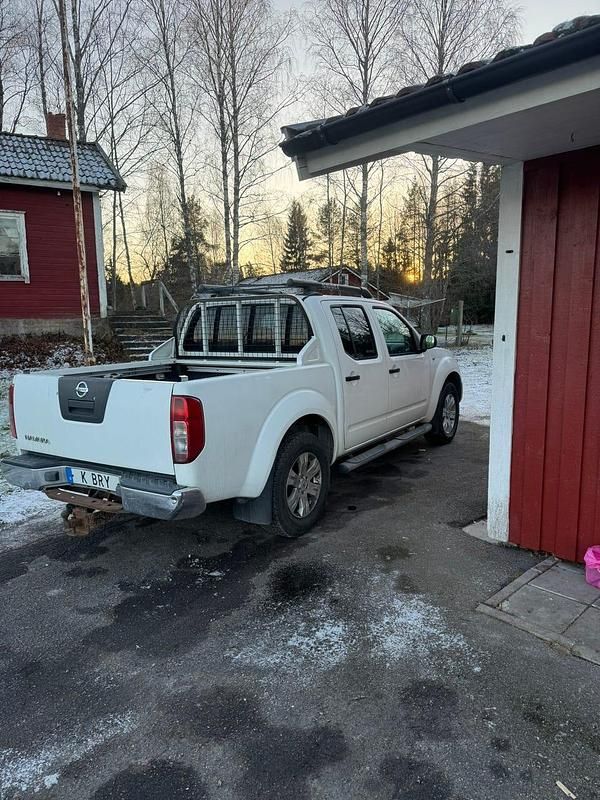 Begagnad Nissan Navara 174 HK (127 kW) 2006 Vit Pickup