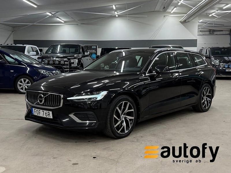 Svart Begagnad 2021 Volvo V60 Inscription Kombi | 258 900 kr (Bra pris) - Bild 1/4