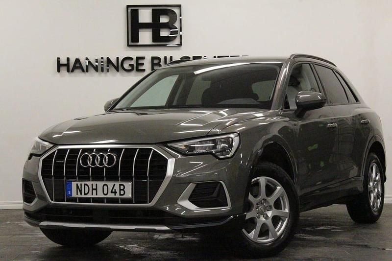 Begagnad Audi Q3 Advanced 190 HK (139 kW) 2021 Grå SUV