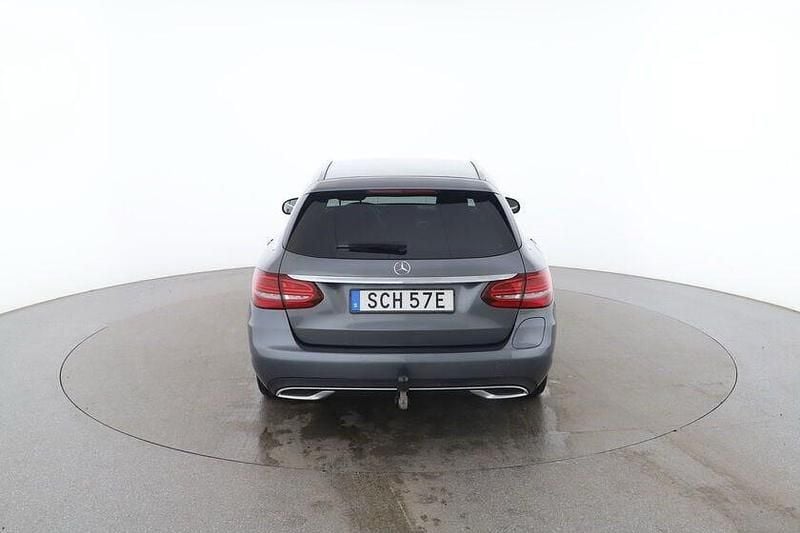 Begagnad Mercedes C300e 306 HK (225 kW) 2021