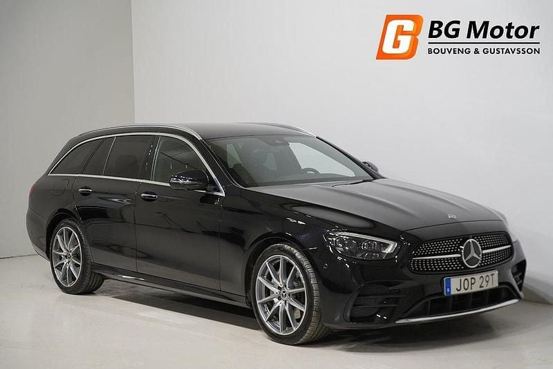 Svart Begagnad 2020 Mercedes E220 AMG Kombi | 414 900 kr (Lite dyr) - Bild 1/4