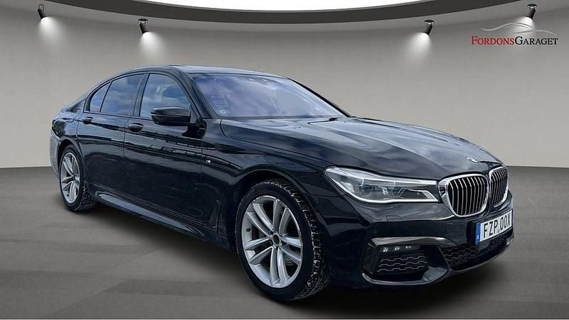 Begagnad BMW 740 M Sport 320 HK (235 kW) 2016 Svart Sedan