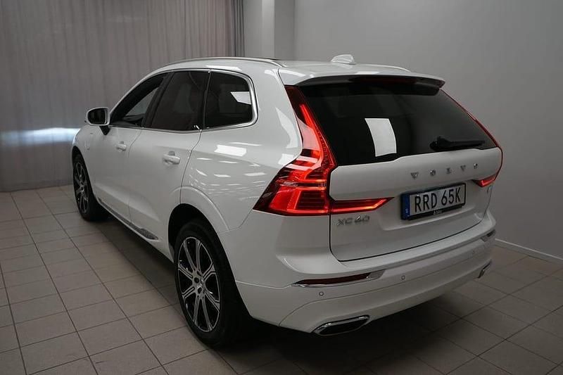 Begagnad Volvo XC60 Inscription 344 HK (253 kW) 2021 Vit SUV