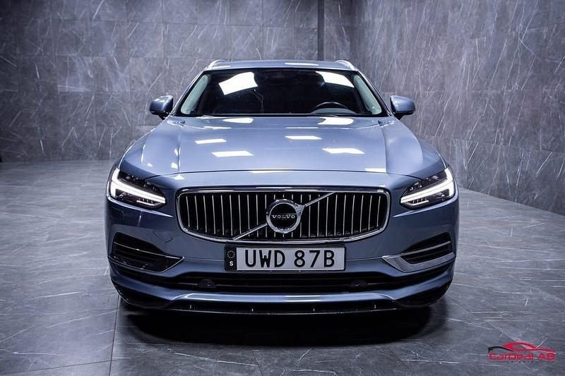 Begagnad Volvo V90 Inscription 392 HK (288 kW) 2020 Blå Kombi