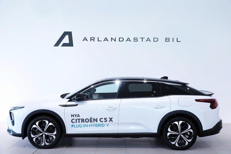 Vit Begagnad 2022 Citroën C5 X Exclusive Kombi | 489 900 kr - Bild 1/4