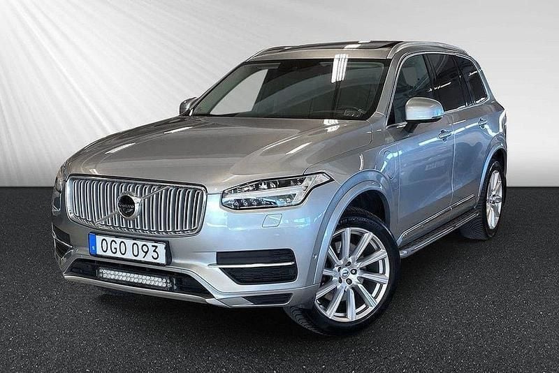Silver Begagnad 2016 Volvo XC90 Inscription SUV | 289 800 kr (Bra pris) - Bild 1/4
