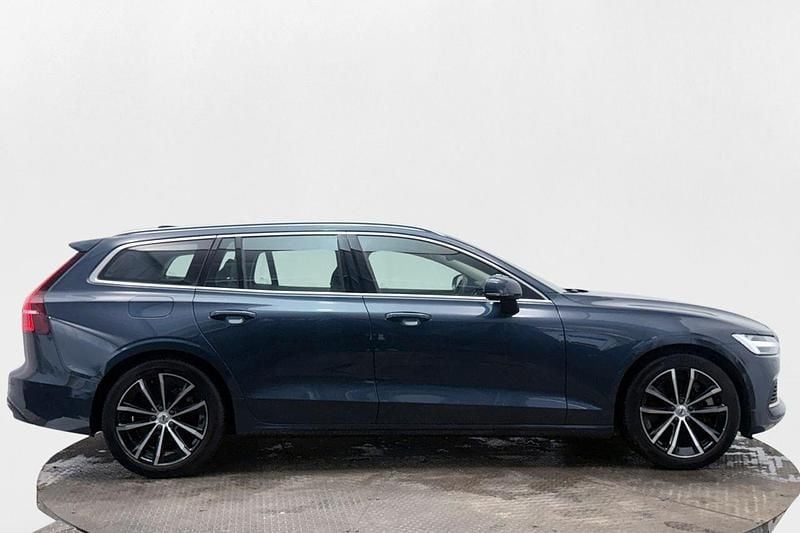 Begagnad 2024 Volvo V60 Plus Kombi | 419 900 kr (Marknadspris) - Bild 1/4