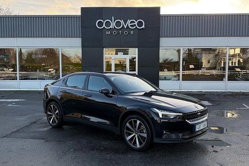 Svart Begagnad 2021 Polestar 2 Pilot Halvkombi | 249 900 kr (Marknadspris) - Bild 1/4