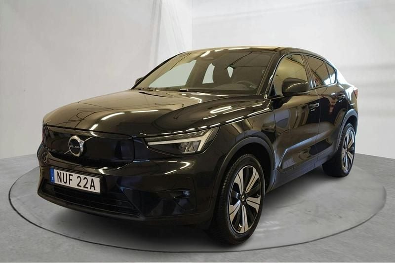 Svart Begagnad 2023 Volvo EC40 Plus SUV | 309 000 kr (Bra pris) - Bild 1/4