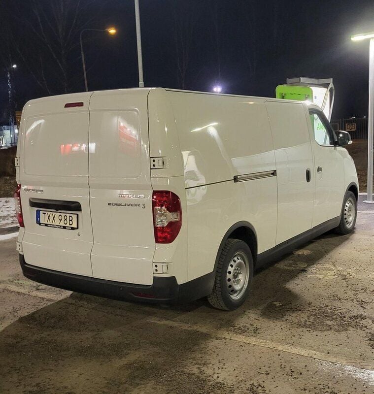 Vit Begagnad 2023 Maxus eDeliver 3 Van | 48 000 kr - Bild 1/2