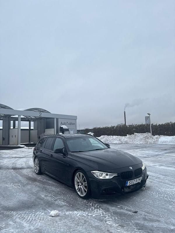 Begagnad BMW 330 258 HK (189 kW) 2015 Kombi