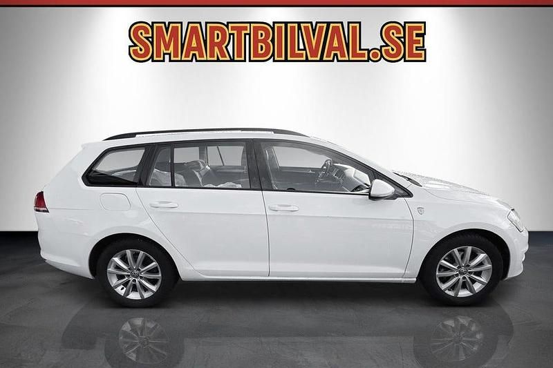 Begagnad VW Golf VII 110 HK (80 kW) 2015 Vit Kombi