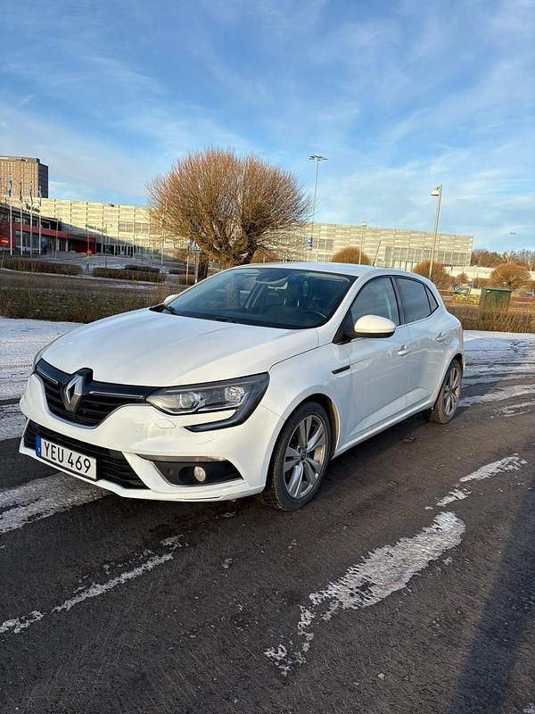 Begagnad Renault Mégane III 132 HK (97 kW) 2016