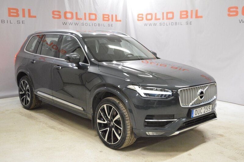 Grå Begagnad 2017 Volvo XC90 Inscription SUV | 319 900 kr (Marknadspris) - Bild 1/4