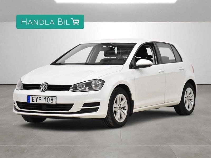 Vit Begagnad 2015 VW Golf VII S Halvkombi | 129 900 kr (Marknadspris) - Bild 1/4