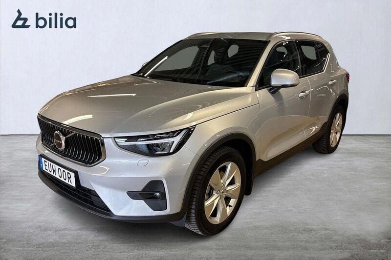 Silver Begagnad 2023 Volvo XC40 Core SUV | 344 000 kr (Bra pris) - Bild 1/3