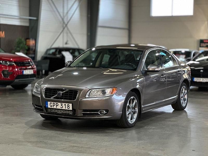 Grå Begagnad 2007 Volvo S80 Momentum Sedan | 69 900 kr (Bra pris) - Bild 1/4