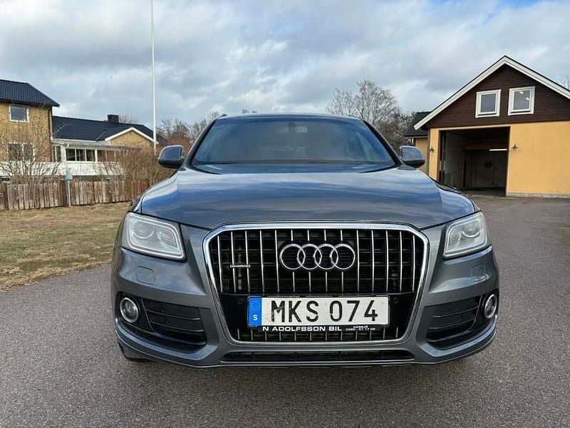 Begagnad Audi Q5 177 HK (130 kW) 2014 Gråblå SUV