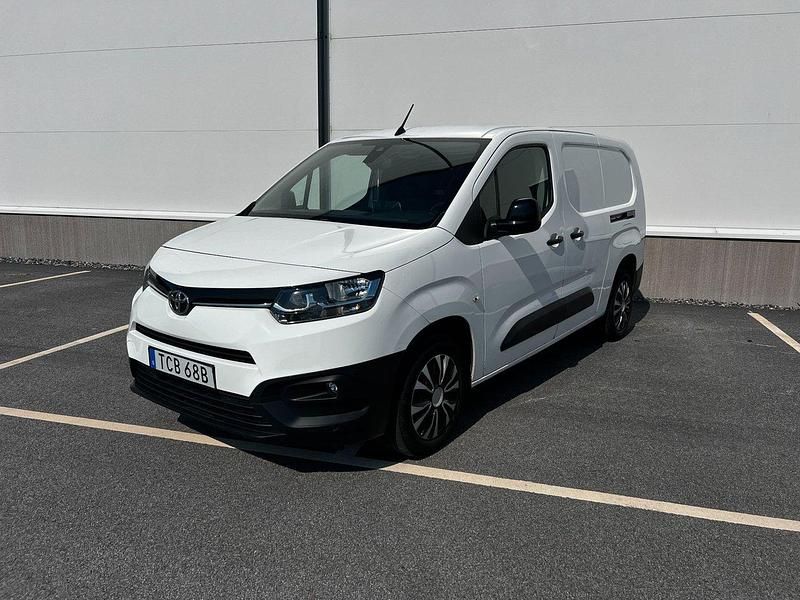 Vit Begagnad 2022 Toyota Proace City Van | 175 000 kr (Superpris) - Bild 1/4
