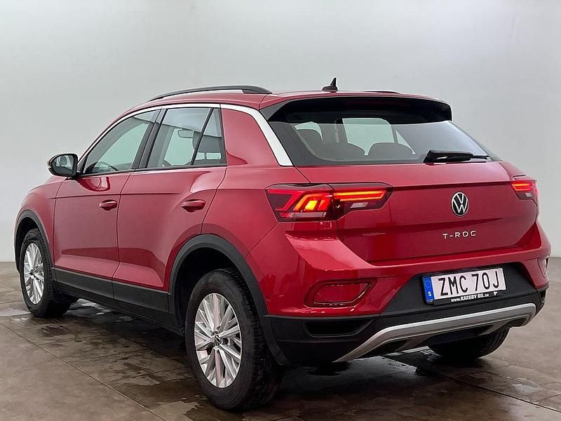 Begagnad VW T-Roc 110 HK (80 kW) 2022 Mörkröd SUV