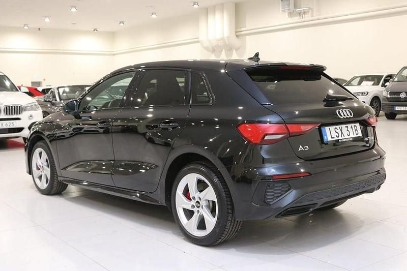 Begagnad Audi A3 S-Line 245 HK (180 kW) 2021 Svart Sedan