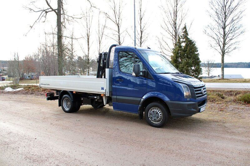 Mörkblå (blå) Begagnad 2013 VW Crafter Van | 279 900 kr - Bild 1/4