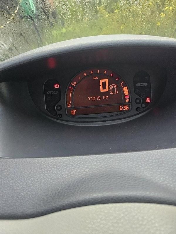 Begagnad 2006 Renault Modus Minibuss | 17 000 kr (Marknadspris) - Bild 1/4