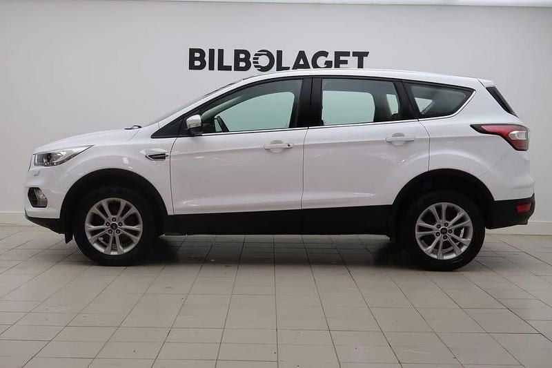Begagnad Ford Kuga 150 HK (110 kW) 2017 Vit SUV