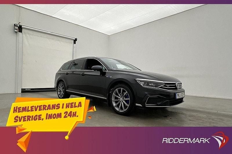 Svart Begagnad 2020 VW Passat GTE Kombi | 249 700 kr (Marknadspris) - Bild 1/3