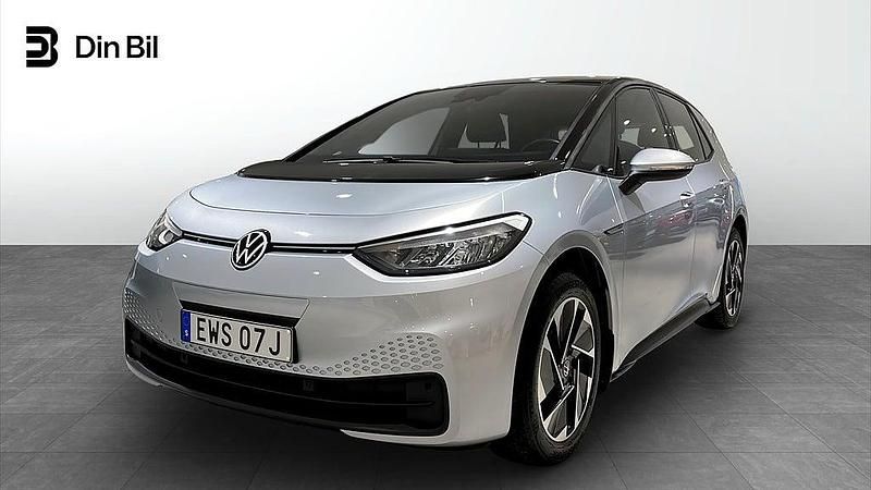 Scale silver metallic bla Begagnad 2022 VW ID.3 Pro Performance Halvkombi | 279 900 kr (Marknadspris) - Bild 1/4