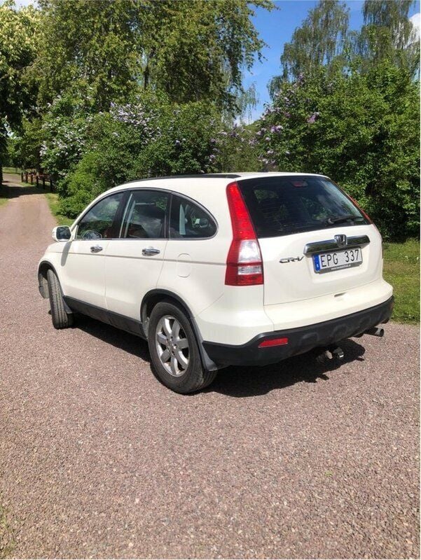 Vit Begagnad 2008 Honda CR-V SUV | 44 000 kr (Marknadspris) - Bild 1/2