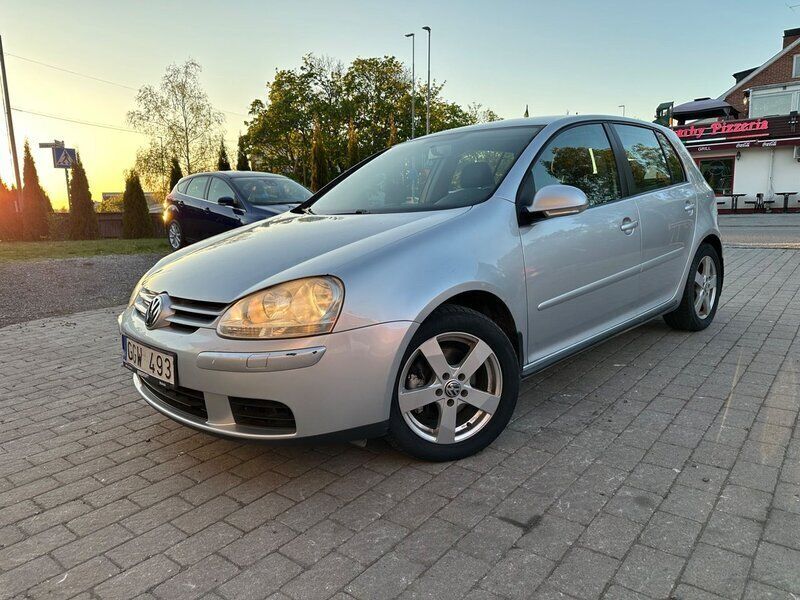 Silver Begagnad 2007 VW Golf VI Trendline Halvkombi | 43 900 kr (Marknadspris) - Bild 1/4