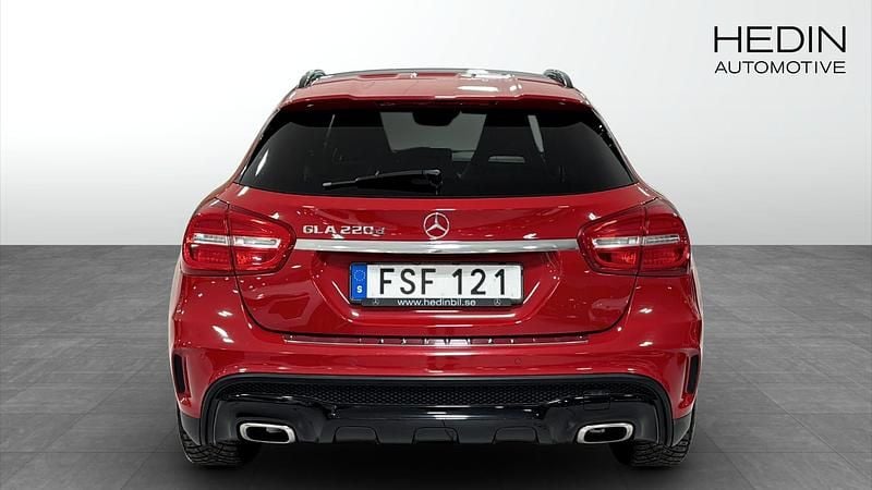 Begagnad Mercedes GLA220 AMG line 177 HK (130 kW) 2016 Svart SUV