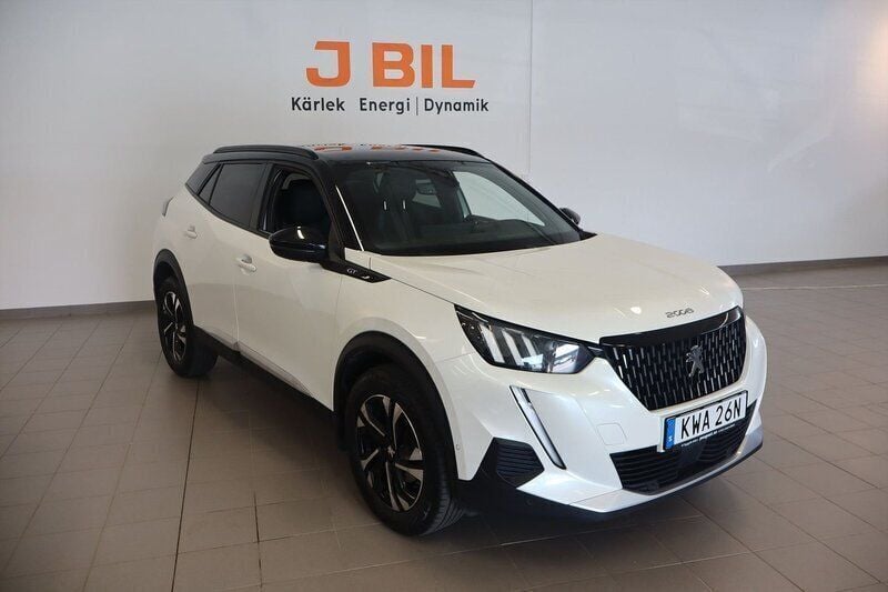 Vit Begagnad 2023 Peugeot 2008 GTi SUV | 224 900 kr (Marknadspris) - Bild 1/4