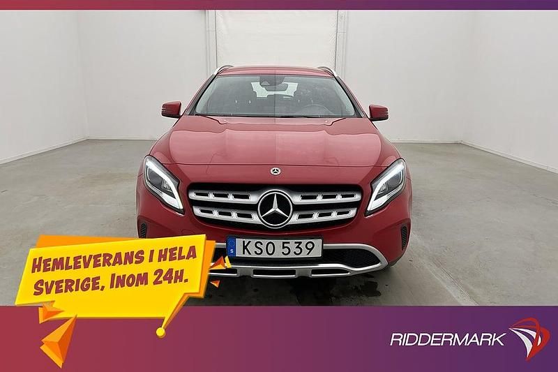 Begagnad Mercedes GLA200 156 HK (114 kW) 2019 Röd SUV