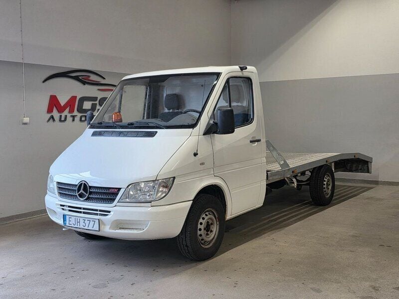 Vit Begagnad 2006 Mercedes Sprinter Van | 119 900 kr (Lite dyr) - Bild 1/4