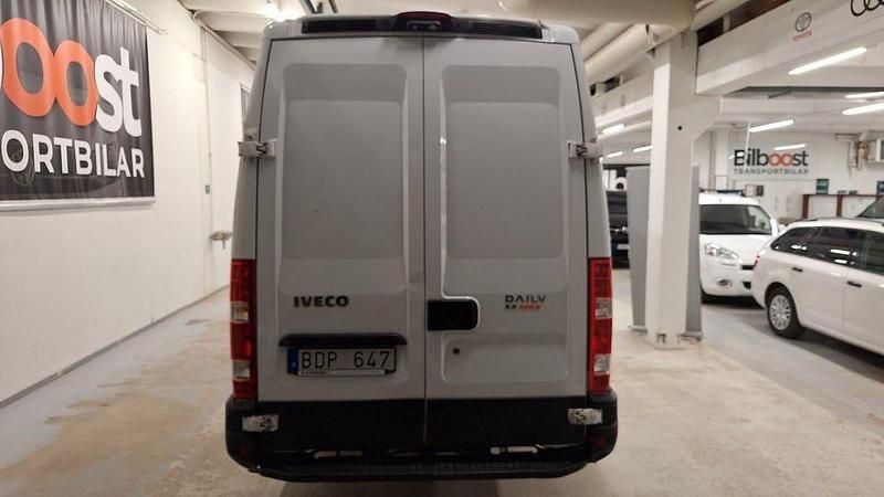 Begagnad Iveco Daily 136 HK (100 kW) 2008 Vit Van