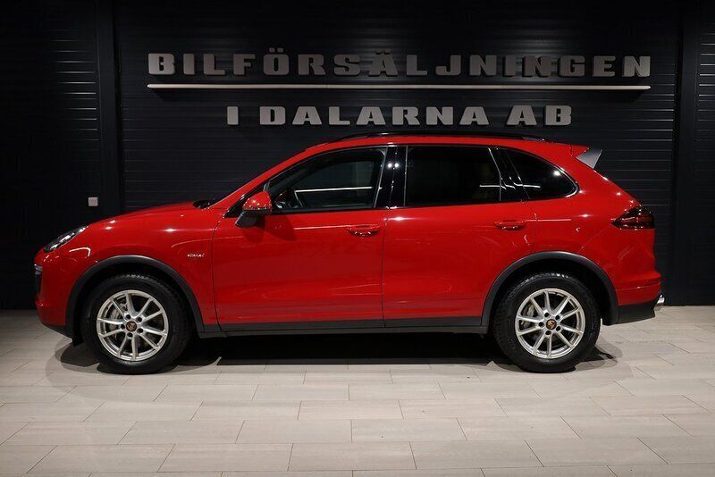 Begagnad Porsche Cayenne S 385 HK (283 kW) 2016 Röd SUV