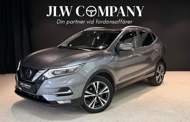 Grå Begagnad 2019 Nissan Qashqai 360º SUV | 192 900 kr (Marknadspris) - Bild 1/4
