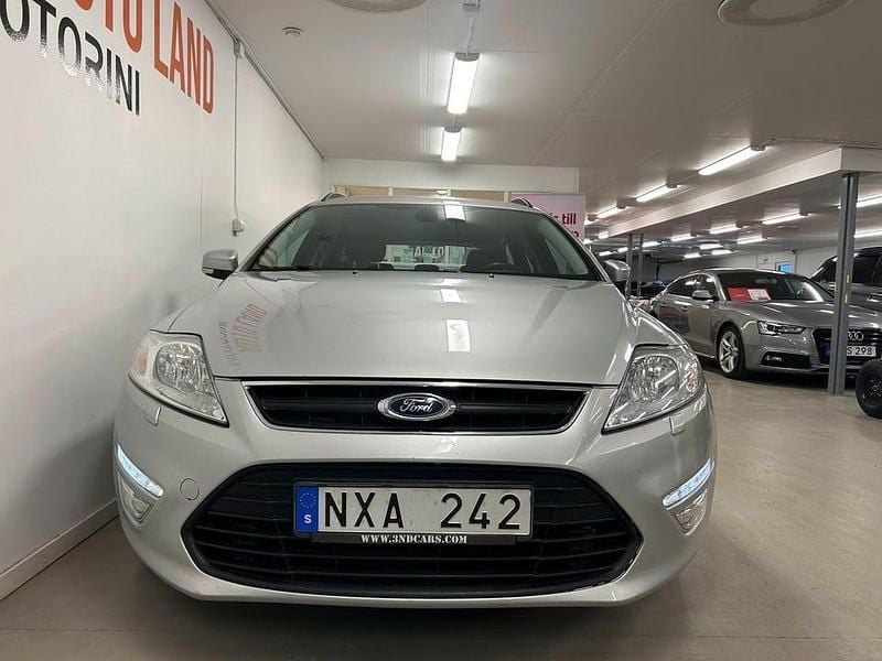 Begagnad Ford Mondeo Sport 116 HK (85 kW) 2013 Grå Kombi