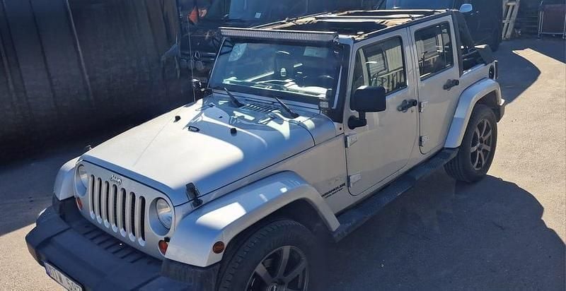 Begagnad 2012 Jeep Wrangler Unlimited SUV | 195 000 kr - Bild 1/2