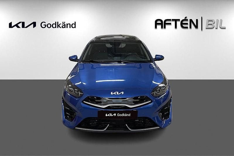 Begagnad Kia Ceed Advance 105 HK (77 kW) 2022 Blå Halvkombi