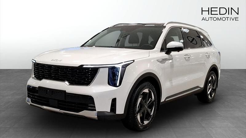 Svart Ny 2025 Kia Sorento Advance SUV | 624 940 kr - Bild 1/4