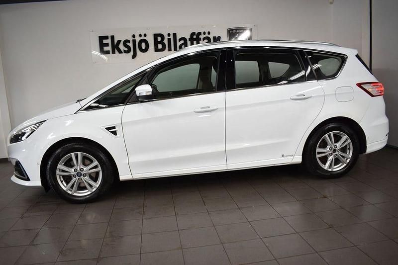 Begagnad Ford S-MAX S 150 HK (110 kW) 2021 Vit Minibuss