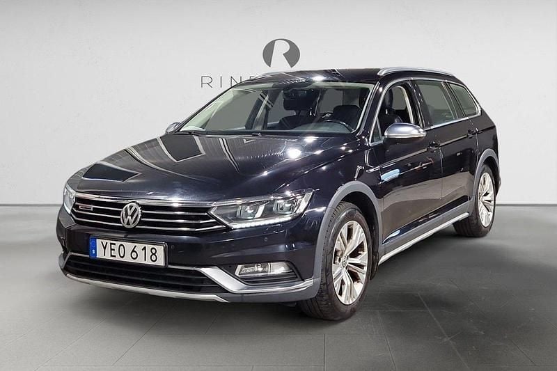 Svart Begagnad 2016 VW Passat Alltrack Kombi | 169 900 kr (Marknadspris) - Bild 1/3