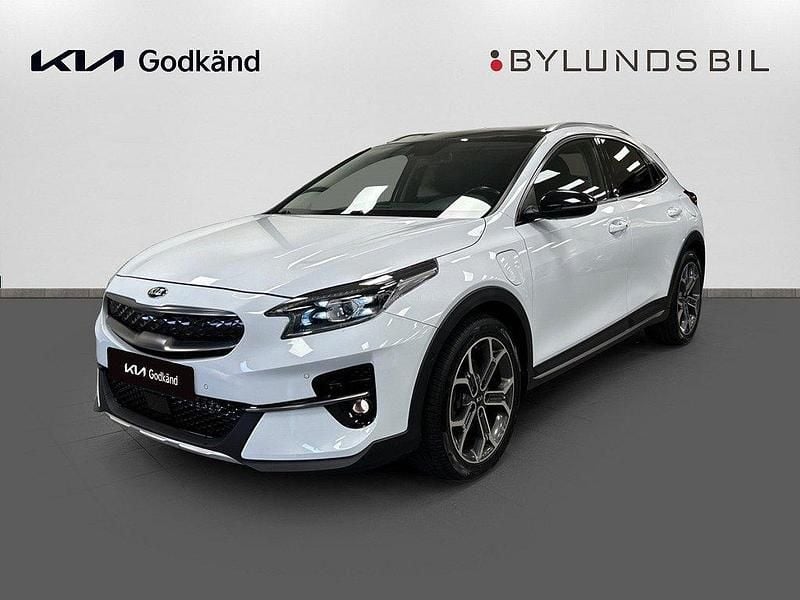 Vit Begagnad 2021 Kia XCeed 2 SUV | 249 000 kr (Marknadspris) - Bild 1/4