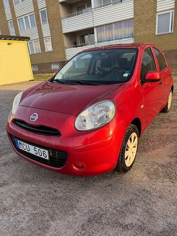 Begagnad Nissan Micra 80 HK (58 kW) 2011 Går väldigt fint i motor och låda Halvkombi