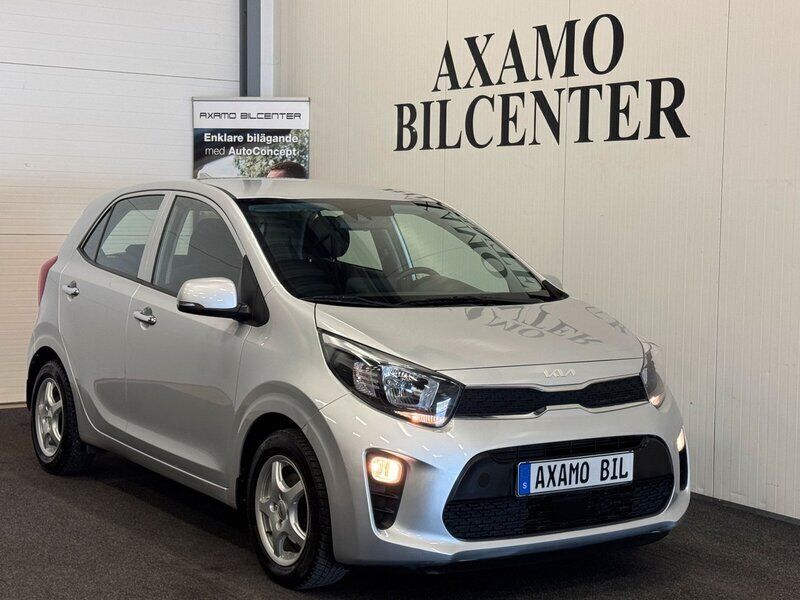 Grå Begagnad 2022 Kia Picanto Advance Halvkombi | 139 900 kr (Marknadspris) - Bild 1/4