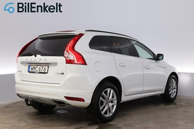 Begagnad Volvo XC60 Momentum 190 HK (139 kW) 2017 Vit SUV