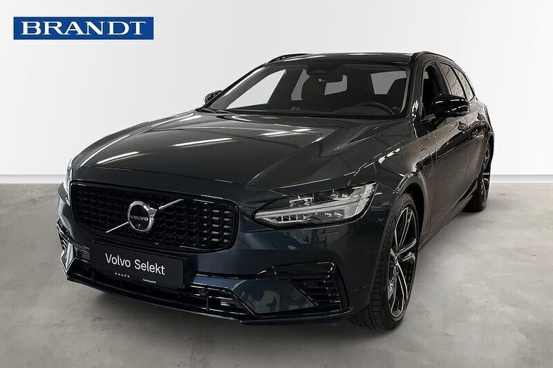 Mörkblå (blå) Begagnad 2025 Volvo V90 Ultra Kombi | 699 900 kr - Bild 1/4